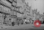 Image bâtiments du 15ème siècle de Hamlin Hamlin Allemagne, 1946, de la seconde 6 séquences d'archives historiques vidéo 65675070618