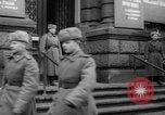 Standbild russischen Sitz Dresden Deutschland, 1946, aus Sekunde 48 historischem Filmmaterial Videoclip 65675070620