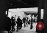 Immagine di Civili tedesco Germania, 1946, secondo 33 filmato di repertorio 65675070623