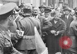 Immagine di Tedeschi a Monaco durante l'occupazione Monaco Germania, 1946, secondo 19 filmato di repertorio 65675070624