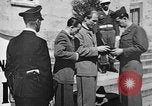 Immagine di Tedeschi a Monaco durante l'occupazione Monaco Germania, 1946, secondo 37 filmato di repertorio 65675070624