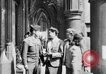 Immagine di Tedeschi a Monaco durante l'occupazione Monaco Germania, 1946, secondo 60 filmato di repertorio 65675070624