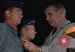 Immagine di Lyndon Baines Johnson Della Thailandia, 1967, secondo 36 filmato di repertorio 65675070626