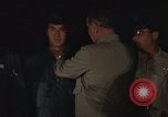 Immagine di Lyndon Baines Johnson alla base di Korat Della Thailandia, 1967, secondo 16 filmato di repertorio 65675070629