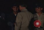Immagine di Lyndon Baines Johnson alla base di Korat Della Thailandia, 1967, secondo 20 filmato di repertorio 65675070629