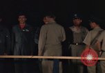 Immagine di Lyndon Baines Johnson alla base di Korat Della Thailandia, 1967, secondo 29 filmato di repertorio 65675070629