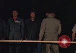 Immagine di Lyndon Baines Johnson alla base di Korat Della Thailandia, 1967, secondo 33 filmato di repertorio 65675070629