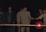 Immagine di Lyndon Baines Johnson alla base di Korat Della Thailandia, 1967, secondo 34 filmato di repertorio 65675070629