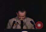 Immagine di Discorso di Lyndon Baines Johnson alla base di Korat Della Thailandia, 1967, secondo 6 filmato di repertorio 65675070630