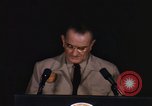 Immagine di Discorso di Lyndon Baines Johnson alla base di Korat Della Thailandia, 1967, secondo 24 filmato di repertorio 65675070630
