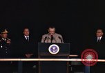 Immagine di Discorso di Lyndon Baines Johnson alla base di Korat Della Thailandia, 1967, secondo 46 filmato di repertorio 65675070630