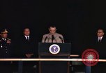 Immagine di Discorso di Lyndon Baines Johnson alla base di Korat Della Thailandia, 1967, secondo 47 filmato di repertorio 65675070630