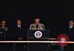 Immagine di Discorso di Lyndon Baines Johnson alla base di Korat Della Thailandia, 1967, secondo 53 filmato di repertorio 65675070630