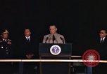 Immagine di Discorso di Lyndon Baines Johnson alla base di Korat Della Thailandia, 1967, secondo 54 filmato di repertorio 65675070630