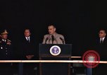 Immagine di Discorso di Lyndon Baines Johnson alla base di Korat Della Thailandia, 1967, secondo 62 filmato di repertorio 65675070630