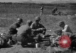 Standbild paratroop Invasion der Corregidor Mindoro (Philippinen), 1945, aus Sekunde 11 historischem Filmmaterial Videoclip 65675070642