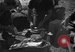 Standbild paratroop Invasion der Corregidor Mindoro (Philippinen), 1945, aus Sekunde 22 historischem Filmmaterial Videoclip 65675070642