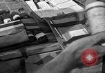 Standbild paratroop Invasion der Corregidor Mindoro (Philippinen), 1945, aus Sekunde 50 historischem Filmmaterial Videoclip 65675070642