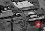 Standbild paratroop Invasion der Corregidor Mindoro (Philippinen), 1945, aus Sekunde 56 historischem Filmmaterial Videoclip 65675070642