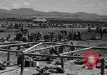 Immagine di Paratroop invasione Mindoro Filippine, 1945, secondo 12 filmato di repertorio 65675070643