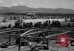 Immagine di Paratroop invasione Mindoro Filippine, 1945, secondo 14 filmato di repertorio 65675070643