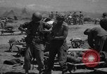 Immagine di Paratroop invasione Mindoro Filippine, 1945, secondo 21 filmato di repertorio 65675070643