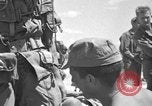 Immagine di Paratroop invasione Mindoro Filippine, 1945, secondo 27 filmato di repertorio 65675070643