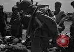 Immagine di Paratroop invasione del Corregidor Mindoro Filippine, 1945, secondo 48 filmato di repertorio 65675070644