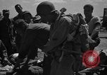 Immagine di Paratroop invasione del Corregidor Mindoro Filippine, 1945, secondo 52 filmato di repertorio 65675070644
