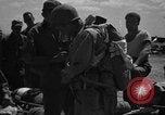 Immagine di Paratroop invasione del Corregidor Mindoro Filippine, 1945, secondo 56 filmato di repertorio 65675070644