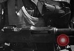 Standbild Fallschirmjäger Invasion der Corregidor Mindoro (Philippinen), 1945, aus Sekunde 25 historischem Filmmaterial Videoclip 65675070645