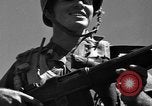 Standbild Fallschirmjäger Invasion der Corregidor Mindoro (Philippinen), 1945, aus Sekunde 28 historischem Filmmaterial Videoclip 65675070645
