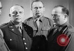 Immagine di Trattamento di seconda guerra mondiale per combattere la stanchezza o PTSD United States USA, 1945, secondo 3 filmato di repertorio 65675070655