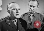 Immagine di Trattamento di seconda guerra mondiale per combattere la stanchezza o PTSD United States USA, 1945, secondo 12 filmato di repertorio 65675070655