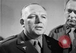 Immagine di Trattamento di seconda guerra mondiale per combattere la stanchezza o PTSD United States USA, 1945, secondo 17 filmato di repertorio 65675070655