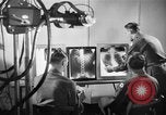 Immagine di Trattamento di seconda guerra mondiale per combattere la stanchezza o PTSD United States USA, 1945, secondo 35 filmato di repertorio 65675070655