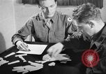 Immagine di Trattamento di seconda guerra mondiale per combattere la stanchezza o PTSD United States USA, 1945, secondo 39 filmato di repertorio 65675070655