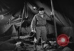Standbild Behandlung für Bekämpfung der Erschöpfung in Zweiten Weltkrieg United States USA, 1945, aus Sekunde 6 historischem Filmmaterial Videoclip 65675070659