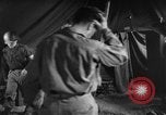 Standbild Behandlung für Bekämpfung der Erschöpfung in Zweiten Weltkrieg United States USA, 1945, aus Sekunde 9 historischem Filmmaterial Videoclip 65675070659