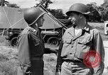 Standbild Behandlung für Bekämpfung der Erschöpfung in Zweiten Weltkrieg United States USA, 1945, aus Sekunde 39 historischem Filmmaterial Videoclip 65675070659