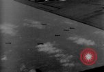 Standbild Boeing B-17 Flying Fortress Hamburg Deutschland, 1944, aus Sekunde 11 historischem Filmmaterial Videoclip 65675070661