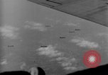 Standbild Boeing B-17 Flying Fortress Hamburg Deutschland, 1944, aus Sekunde 13 historischem Filmmaterial Videoclip 65675070661
