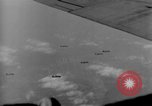 Standbild Boeing B-17 Flying Fortress Hamburg Deutschland, 1944, aus Sekunde 17 historischem Filmmaterial Videoclip 65675070661