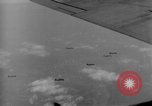 Standbild Boeing B-17 Flying Fortress Hamburg Deutschland, 1944, aus Sekunde 24 historischem Filmmaterial Videoclip 65675070661