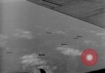 Standbild Boeing B-17 Flying Fortress Hamburg Deutschland, 1944, aus Sekunde 25 historischem Filmmaterial Videoclip 65675070661