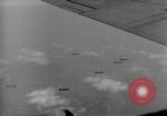 Standbild Boeing B-17 Flying Fortress Hamburg Deutschland, 1944, aus Sekunde 26 historischem Filmmaterial Videoclip 65675070661