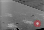 Standbild Boeing B-17 Flying Fortress Hamburg Deutschland, 1944, aus Sekunde 27 historischem Filmmaterial Videoclip 65675070661