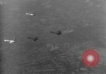 Standbild Boeing B-17 Flying Fortress Hamburg Deutschland, 1944, aus Sekunde 32 historischem Filmmaterial Videoclip 65675070661
