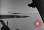 Standbild Boeing B-17 Flying Fortress Hamburg Deutschland, 1944, aus Sekunde 44 historischem Filmmaterial Videoclip 65675070661