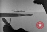 Standbild Boeing B-17 Flying Fortress Hamburg Deutschland, 1944, aus Sekunde 47 historischem Filmmaterial Videoclip 65675070661